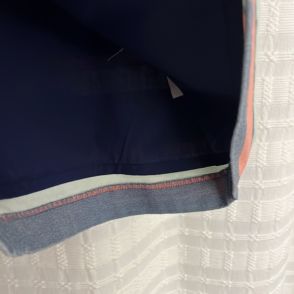 NWT- Gap women’s skirt size 10 mini striped skirt with great lines - Picture 4 of 7